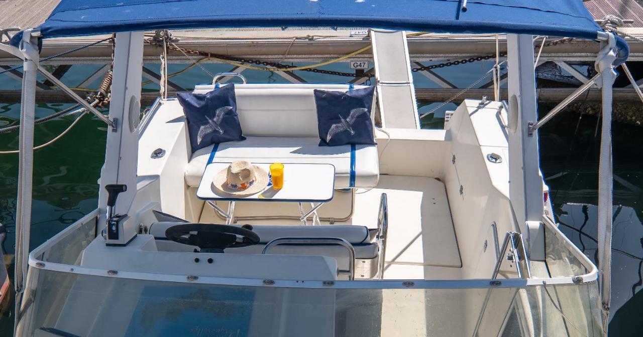 Hebergements Bateaux A Quai ปอร์เกรอล ภายนอก รูปภาพ