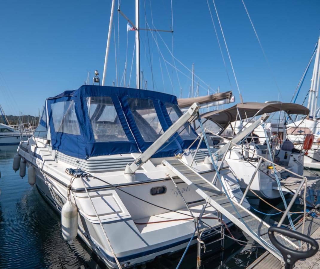Hebergements Bateaux A Quai ปอร์เกรอล ภายนอก รูปภาพ